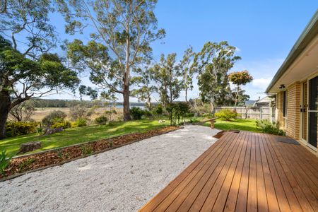 Cute and Comfortable Home in Tranquil Setting - Photo 4