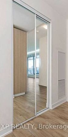 1+1 Bedroom, 1 Bathroom - Pinnacle at One Yonge - Photo 1