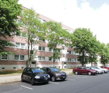 Einzug sofort möglich - 3-Raumwohnung mit Balkon - Foto 2