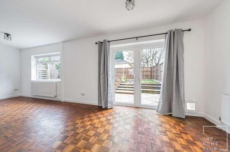 Applegarth Avenue, Guildford, GU2 - Photo 4