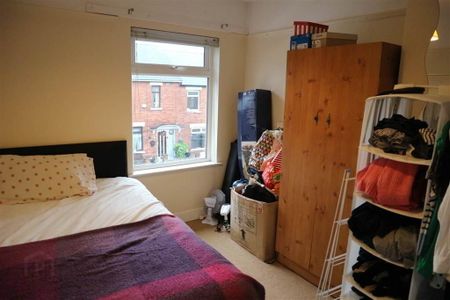 32 Aigburth Park, Belfast, BT4 1PQ - Photo 5