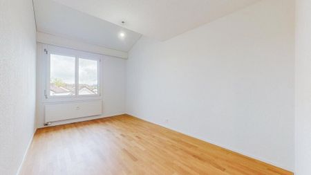 Living in a child-friendly development - Photo 4