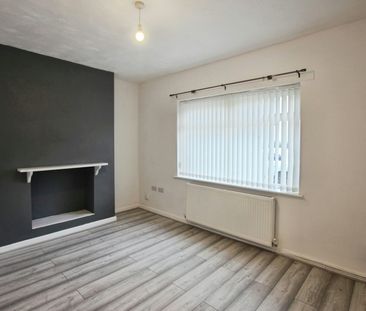 Semi-detached house to rent on - Photo 1