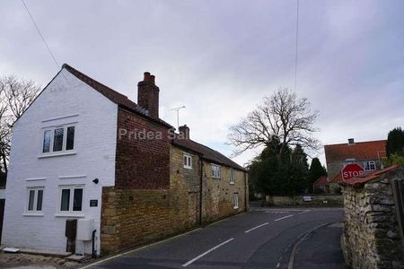 Courtyard Cottage, Bar Lane, Waddington, LN5 - Photo 2