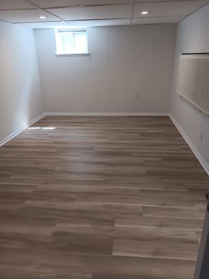 For Lease - 113 Lankin Boulevard, Toronto, Ontario - Photo 1