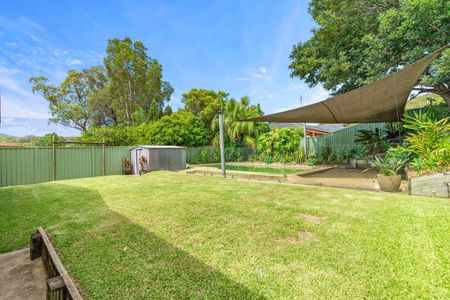 52 North Cres, Wyoming, NSW 2250 - Photo 4