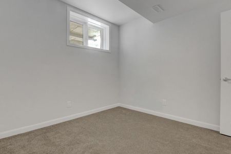 For Lease - 401 Glenroy Gilbert Drive Unit# 29, Barrhaven, Ontario - Photo 5