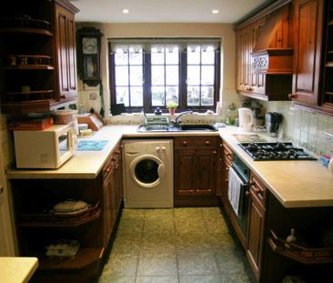 2 bedroom terraced house to rent - Photo 3