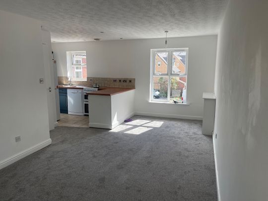 2 Bed Flat, Mariner Avenue, B16 - Photo 1