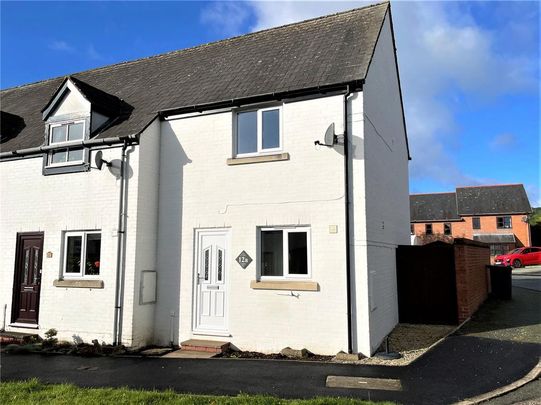 2 bedroom end of terrace house to rent - Photo 1