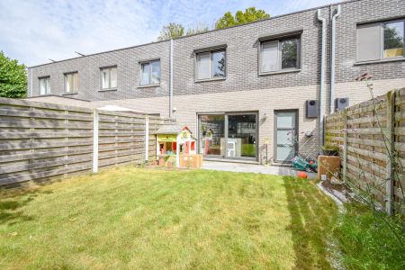 Instapklare woning met 3 slaapkamers en zonnige achtertuin op 131 m² in centrum van Gistel - Photo 5