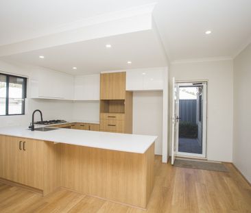 Central & Modern - Photo 4