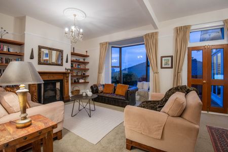 Space, Sunshine and Style in Roslyn - Photo 2