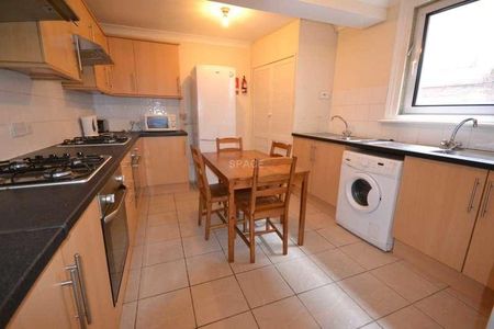 Basingstoke Road, Reading, Berkshire, RG2 - Photo 4