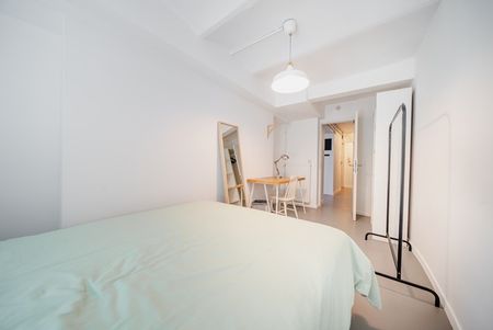 Room at Rue Charles Quint 55 - Photo 4