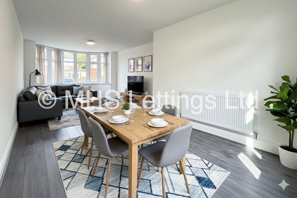 4 Bedroom Semi-Detached House for rent in Carr Manor Avenue - Photo 1