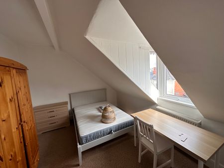 5 bedroom house - Photo 3