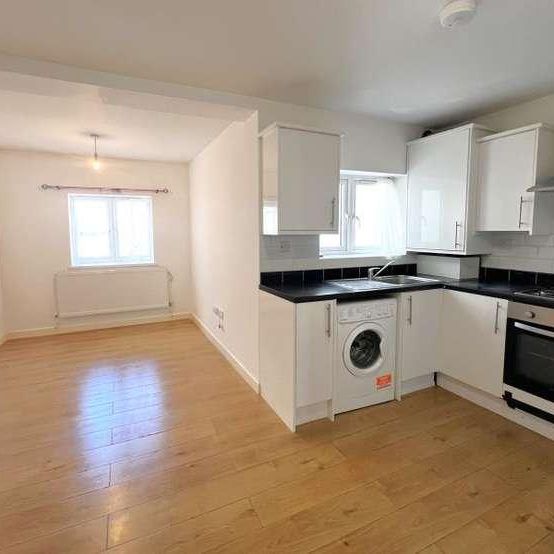 Woking, Surrey, GU21 - Photo 1