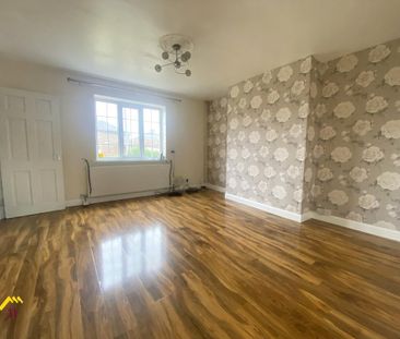 3 bedroom semi-detached house to rent - Photo 4