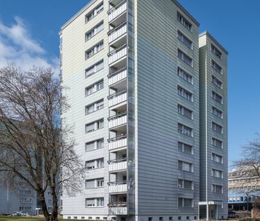 Grosszügige und moderne Wohnung - Foto 2