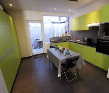ROUBAIX - Studios/Chambres avec WC/SDB/ Frigos privatifs - Chambre 5 - Photo 6