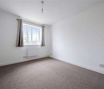 Kirkland Drive, Enfield, EN2 - Photo 6