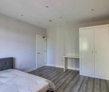 High Street, Southend On Sea, Essex, SS1 - Photo 3