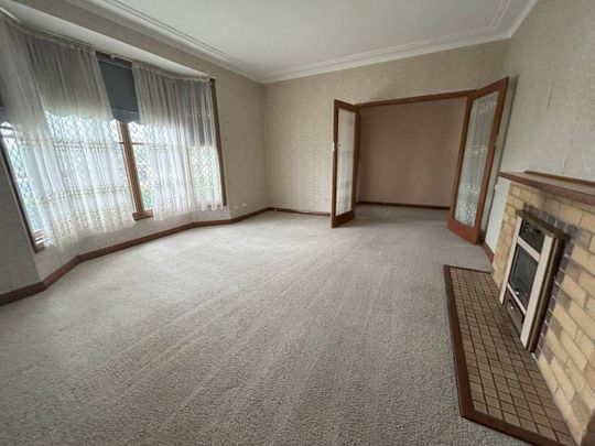 Large 3-bedroom Family home in South Tamworth - Photo 1