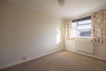 2 bedroom bungalow to rent - Photo 3