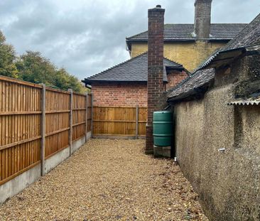 2 bedroom cottage to rent - Photo 6