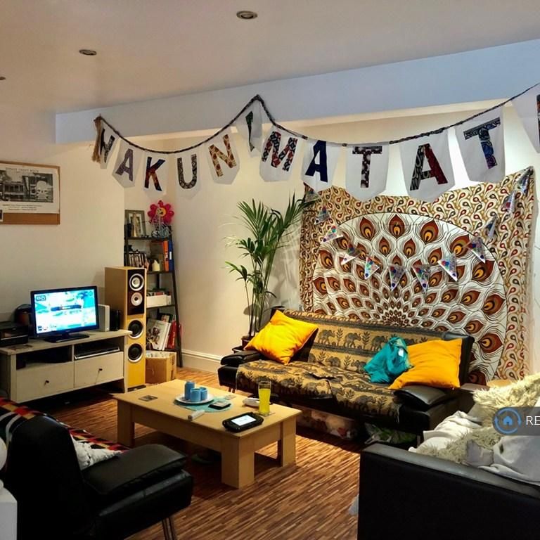 6 bedroom terraced house to rent - Photo 1