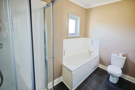 2 bedroom House To Let - Photo 5