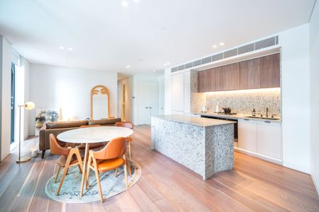 Stunning Two-Bedroom Home in Quay Quarter Lanes Precinct - Photo 3