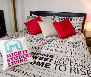3 bedroom private hall to rent - Photo 3