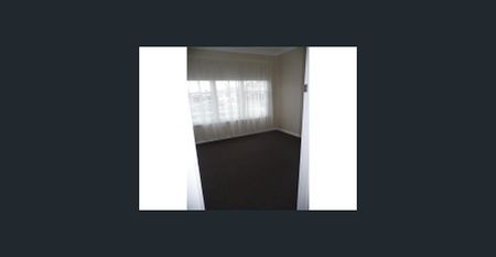 Beautiful Three Bedroom Home in Chatham - Photo 4