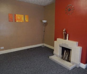 2 Bed - Great Northern Street, Near Town Centre, Huddersfield - Photo 4