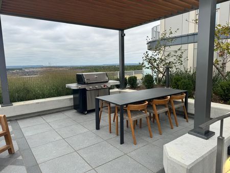 For Lease - 3240 William Coltson Avenue Unit# 619, Oakville, Ontario - Photo 4