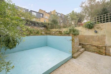 Devonport Road, Shepherds Bush, W12 - Photo 2