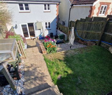 3 bed town house to rent in Meadow View, Holywell Lake - Photo 4