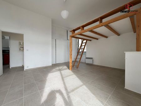 Location Appartement 2 pièces 53m² TOULON 83000 - Photo 3