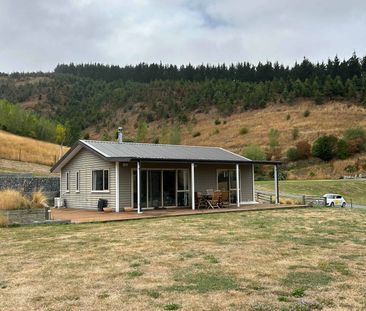 Two Bedroom Semi Furnished Cottage - Photo 5