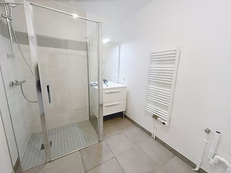 Appartement à louer - TINQUEUX - Photo 5