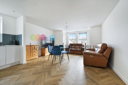 Moreton Road, South Croydon - Photo 2