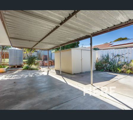 33 Farley Way, Bayswater, WA 6053 - Photo 1
