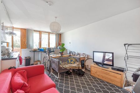 3 bedroom flat to rent - Photo 3