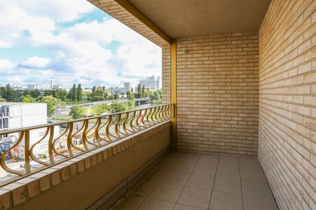 Tolle Wohnung mit Blick ins Grüne auf den neu entstehenden Nordhafenplatz *Bezug ab sofort* - Foto 3