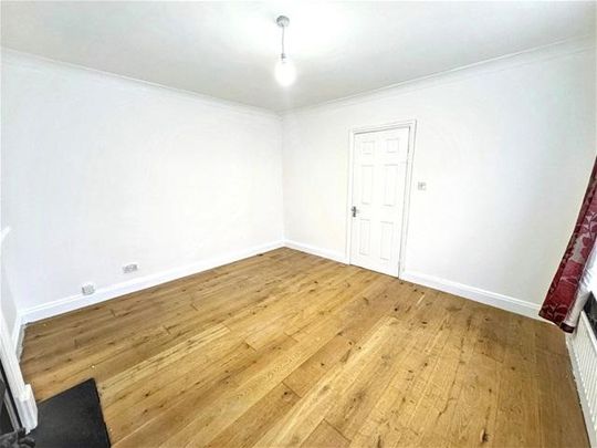 2 bedroom maisonette to rent - Photo 1