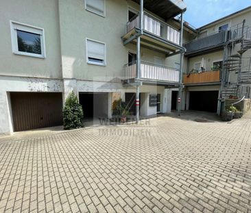 Für Junggebliebene: Tolle 2-Zimmer Wohnung mit Balkon im ruhigen Hi... - Photo 1