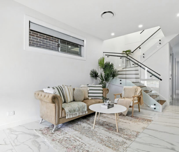 Luxury Family Residence - Photo 1