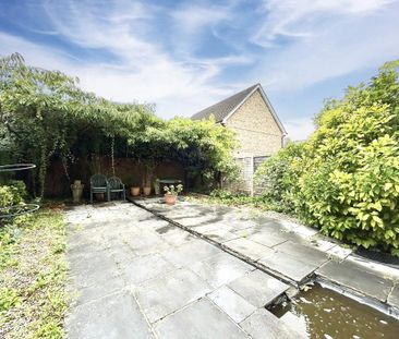 2 bedroom semi-detached house to rent - Photo 6